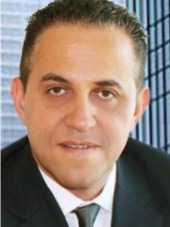 peter headshot 1
